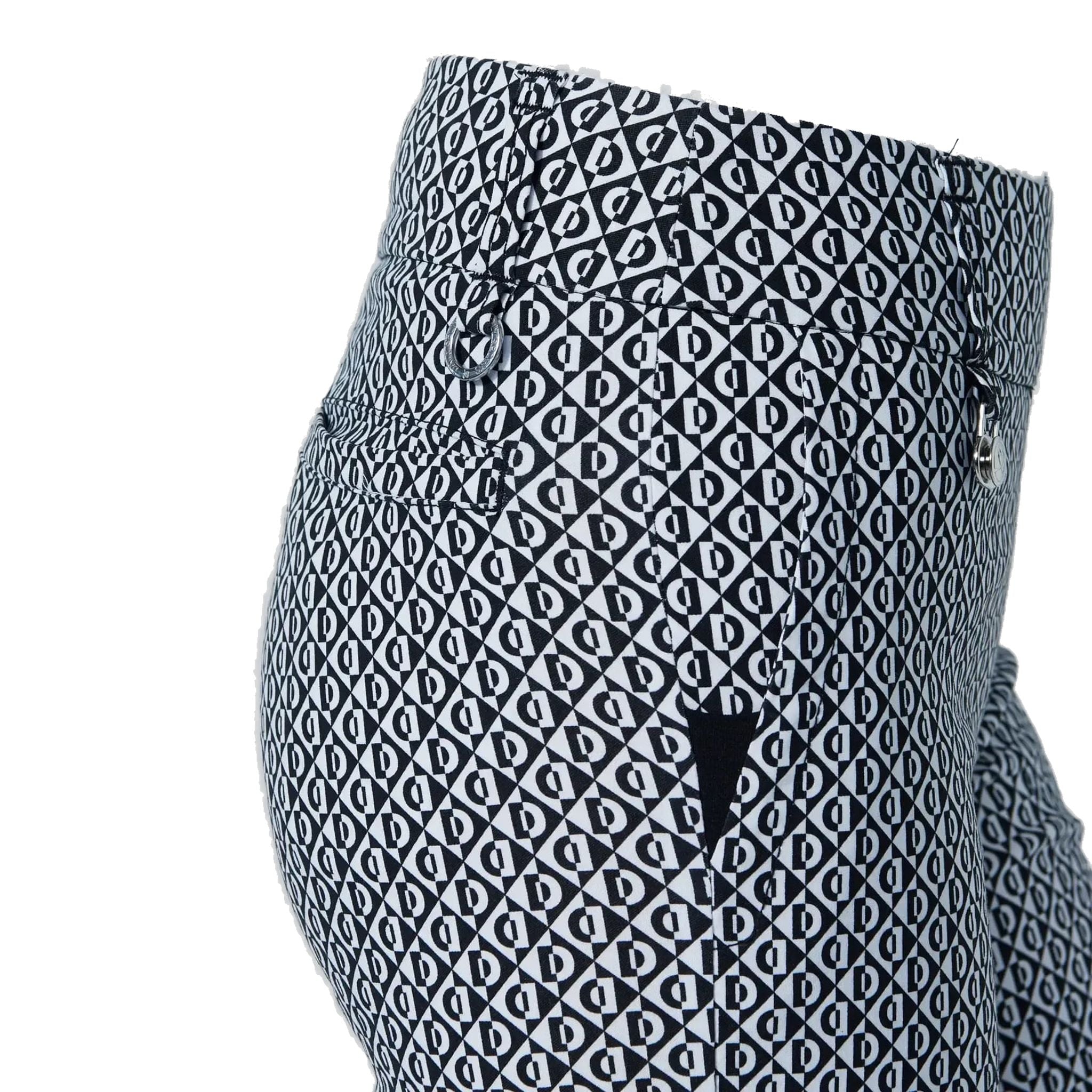 Daily Sports Magic Motif Shorts 44 Cm Damen